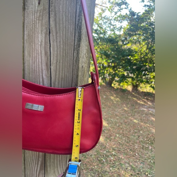 Red Shoulder Bag - Picture 12 of 12